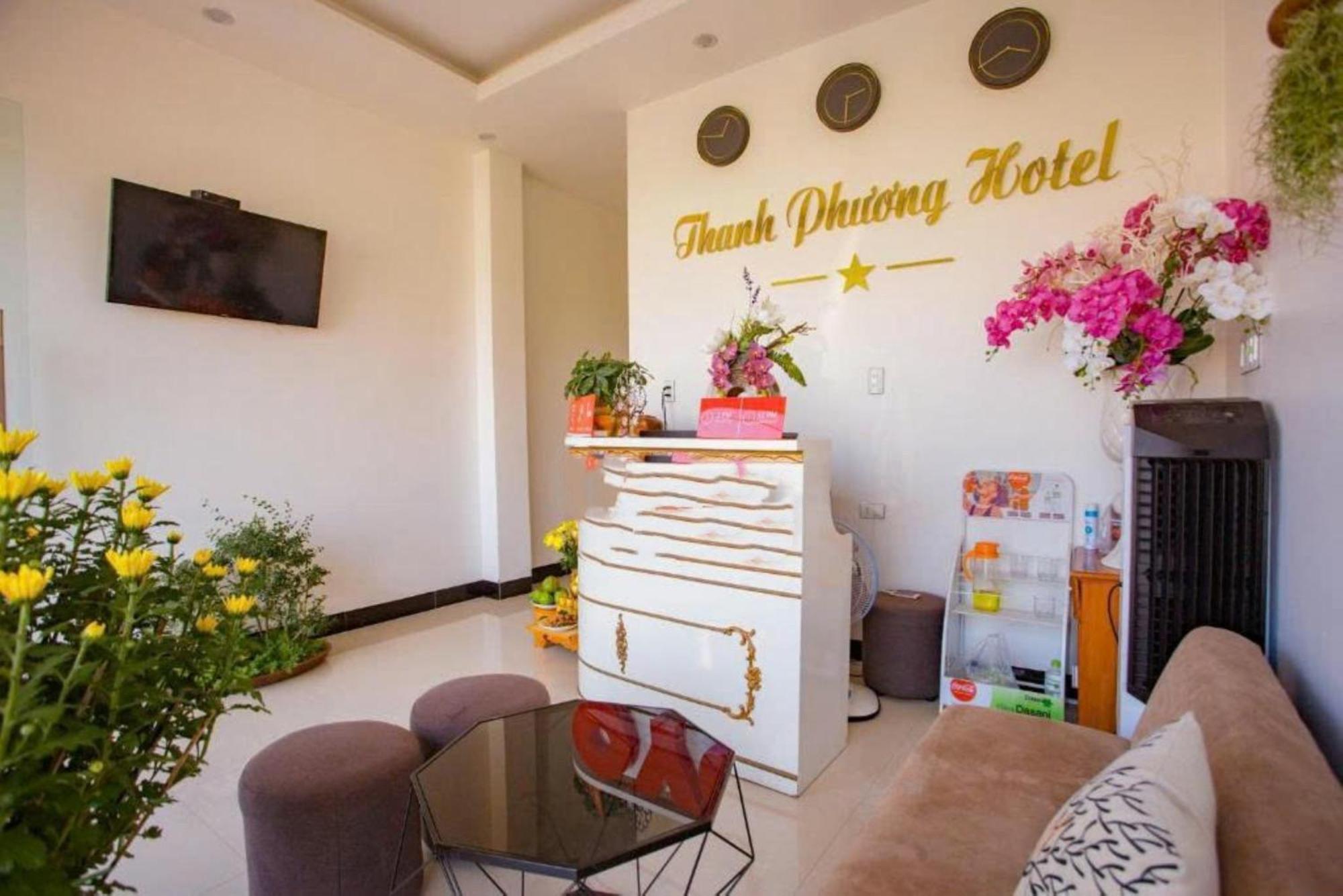 Thanh Phuong Hotel Hue Buitenkant foto