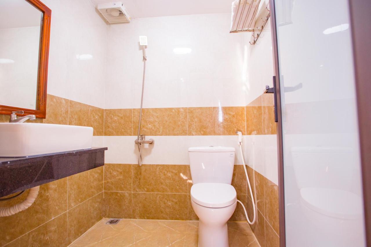 Thanh Phuong Hotel Hue Buitenkant foto